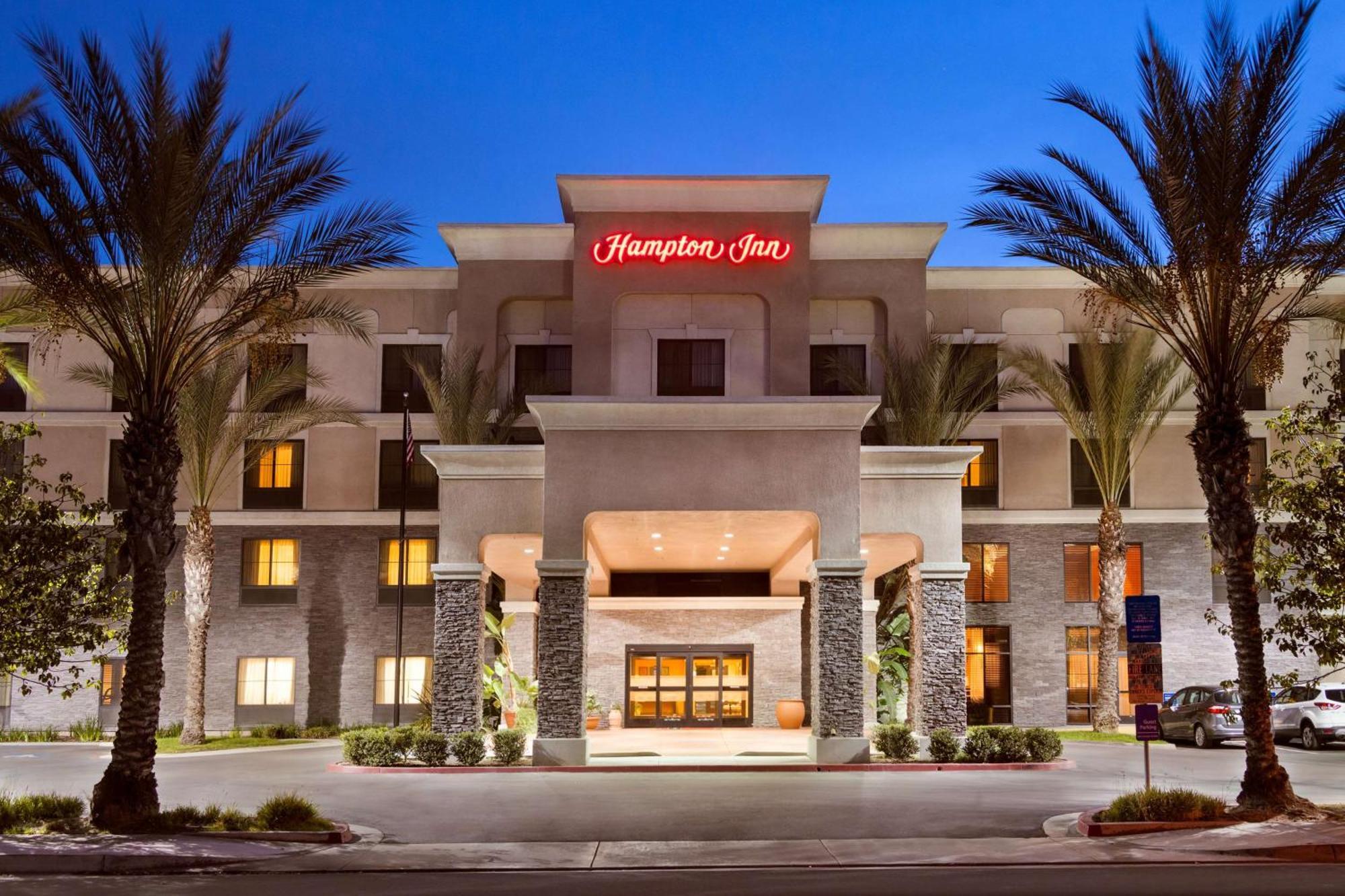 Hampton Inn Los Angeles Orange County Сайпресс Экстерьер фото