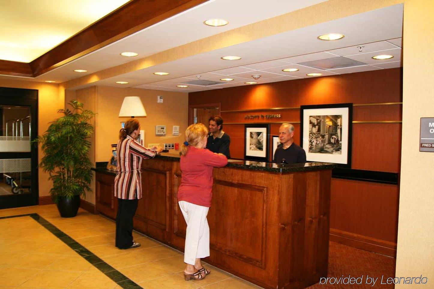 Hampton Inn Los Angeles Orange County Сайпресс Интерьер фото